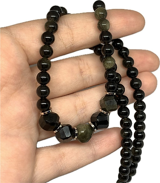 Obsidyen Kolye